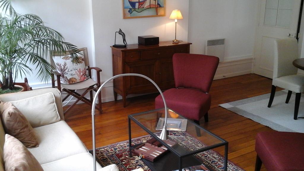 Beaune City Suite Room photo